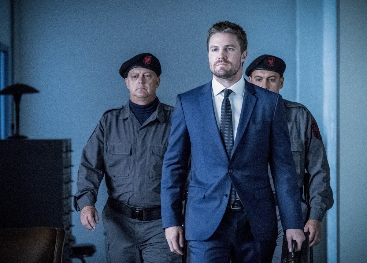 Arrow The Terminator Is Back In The New Promo And Photos From Season 6 Episode 5 Deathstroke 8062
